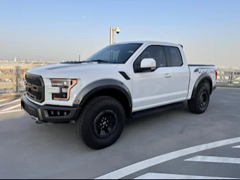 Ford  Raptor  SVT  2018  Automatic  125,000 Km  8 Cylinder  Four Wheel Drive (4WD)  Pick Up  White  With Warranty