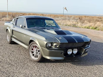 Ford  Mustang  Shelby  1967  Manual  6,382 Km  8 Cylinder  Rear Wheel Drive (RWD)  Coupe / Sport  Gray