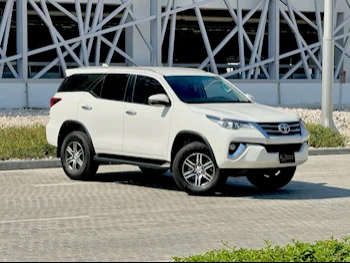 Toyota  Fortuner  2020  Automatic  67,000 Km  4 Cylinder  Four Wheel Drive (4WD)  SUV  White