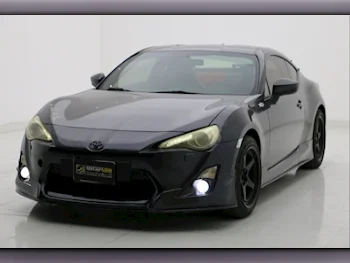 Toyota  GT 86  2013  Automatic  119,000 Km  4 Cylinder  Front Wheel Drive (FWD)  Coupe / Sport  Gray