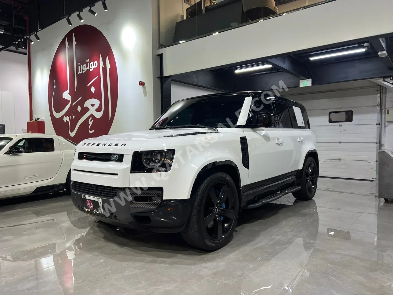 Land Rover  Defender  110 HSE  2022  Automatic  90,000 Km  6 Cylinder  Four Wheel Drive (4WD)  SUV  White  With Warranty