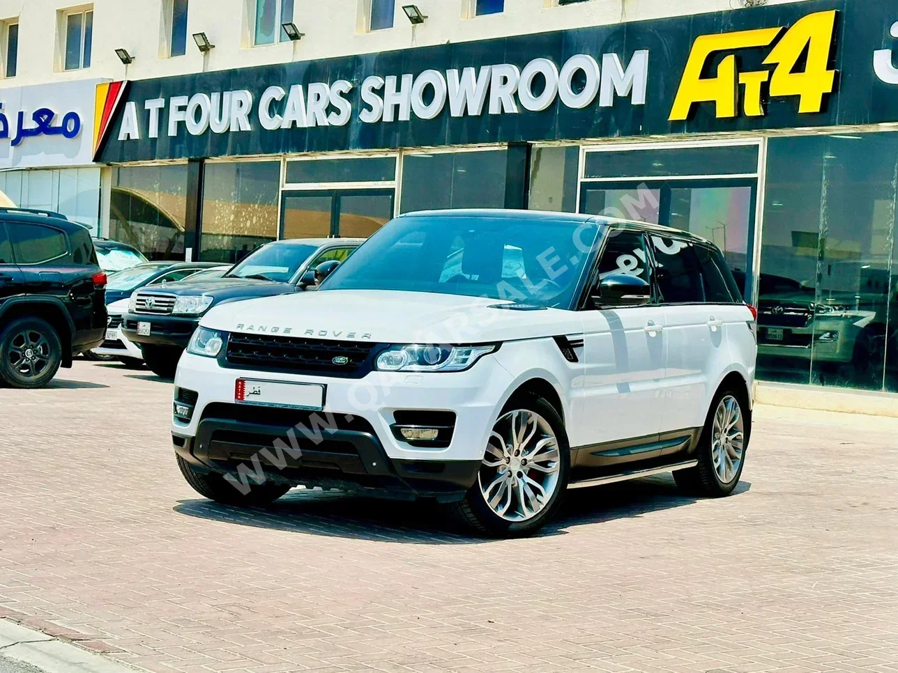 Land Rover  Range Rover  Sport Super charged  2014  Automatic  79,000 Km  8 Cylinder  Four Wheel Drive (4WD)  SUV  White