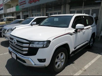 Toyota  Land Cruiser  GXR Twin Turbo  2023  Automatic  30,000 Km  6 Cylinder  Four Wheel Drive (4WD)  SUV  White  With Warranty