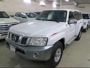 Nissan  Patrol  Safari  2016  Automatic  271,000 Km  6 Cylinder  Four Wheel Drive (4WD)  SUV  White