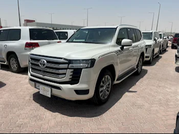 Toyota  Land Cruiser  GXR Twin Turbo  2022  Automatic  81,000 Km  6 Cylinder  Four Wheel Drive (4WD)  SUV  White  With Warranty