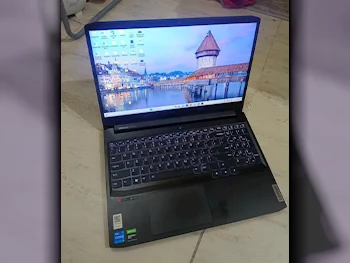 Laptops Lenovo  - Ideapad  2022  - Black  - Windows 11  - Intel  - Core i5  -Memory (Ram): 8 GB
