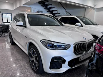 BMW  X-Series  X5  2022  Automatic  21,000 Km  8 Cylinder  Four Wheel Drive (4WD)  SUV  White  With Warranty