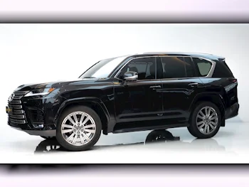 Lexus  LX  600 VIP  2022  Automatic  11,000 Km  6 Cylinder  Four Wheel Drive (4WD)  SUV  Black  With Warranty