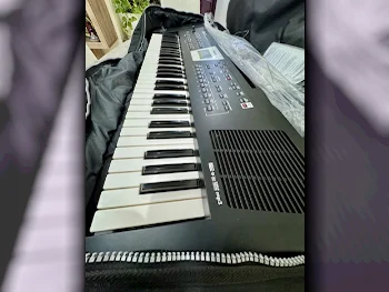 Digital Keyboards Yamaha  61 keys