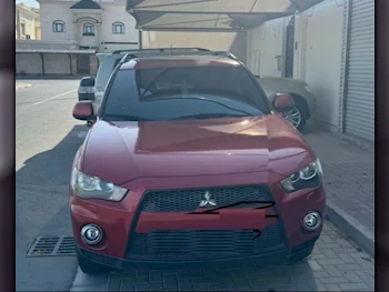 Mitsubishi  Outlander  ML  2013  Automatic  83,000 Km  4 Cylinder  Four Wheel Drive (4WD)  SUV  Red