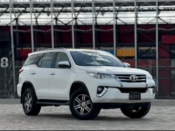 Toyota  Fortuner  2020  Automatic  58,000 Km  4 Cylinder  Four Wheel Drive (4WD)  SUV  White