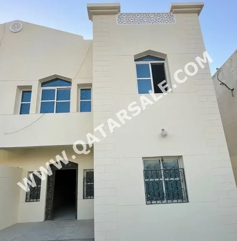 Family Residential  - Not Furnished  - Al Rayyan  - South  - 6 Bedrooms