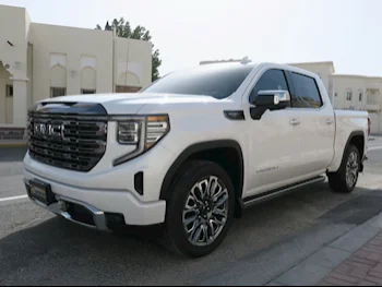 GMC  Sierra  Ultimate  2024  Automatic  1,500 Km  8 Cylinder  Four Wheel Drive (4WD)  Pick Up  Pearl  With Warranty