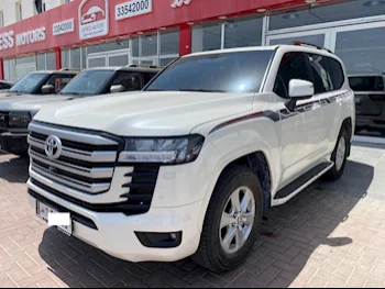 Toyota  Land Cruiser  GXR Twin Turbo  2023  Automatic  31,000 Km  6 Cylinder  Four Wheel Drive (4WD)  SUV  White  With Warranty