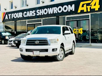Toyota  Sequoia  SR5  2013  Automatic  279,000 Km  8 Cylinder  Four Wheel Drive (4WD)  SUV  White