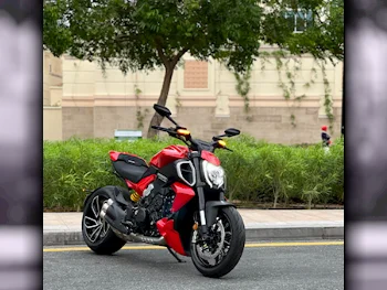 Ducati  Diavel V4 -  2024 - Color Red -  Warranty