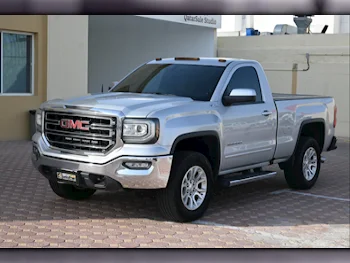 GMC  Sierra  1500  2016  Automatic  169,000 Km  8 Cylinder  Four Wheel Drive (4WD)  Pick Up  Silver