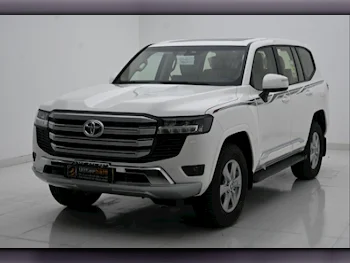 Toyota  Land Cruiser  GXR  2024  Automatic  800 Km  6 Cylinder  Four Wheel Drive (4WD)  SUV  White  With Warranty