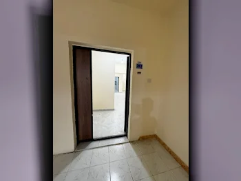 2 غرف نوم  شقة  للايجار  في الريان -  المعموره  غير مفروشة