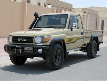 Toyota  Land Cruiser  LX  2022  Manual  28,000 Km  6 Cylinder  Four Wheel Drive (4WD)  Pick Up  Beige  With Warranty