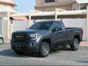 GMC  Sierra  AT4  2021  Automatic  74,000 Km  8 Cylinder  Four Wheel Drive (4WD)  Pick Up  Gray  With Warranty