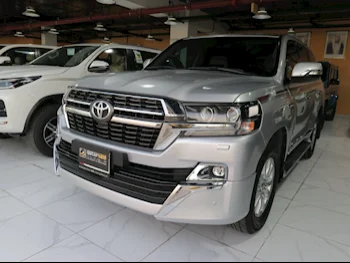 Toyota  Land Cruiser  GXR- Grand Touring  2021  Automatic  47,000 Km  6 Cylinder  Four Wheel Drive (4WD)  SUV  Silver