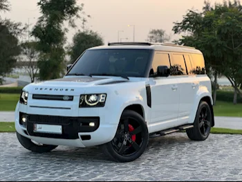 Land Rover  Defender  110 HSE  2022  Automatic  59,900 Km  6 Cylinder  Four Wheel Drive (4WD)  SUV  White  With Warranty