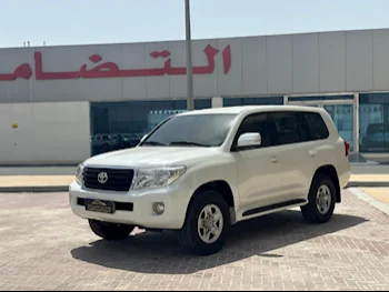Toyota  Land Cruiser  G  2012  Automatic  306,000 Km  6 Cylinder  Four Wheel Drive (4WD)  SUV  White