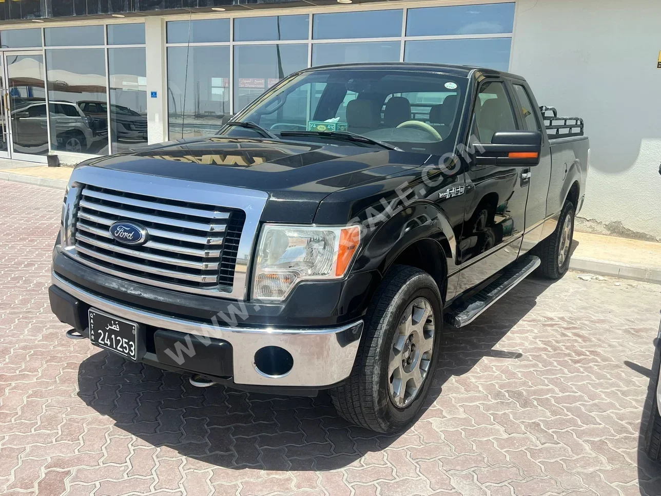 Ford  F  150  2012  Automatic  269,000 Km  8 Cylinder  Four Wheel Drive (4WD)  Pick Up  Black