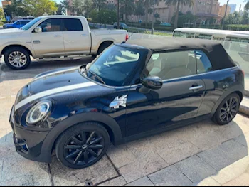 Mini  Cooper  S  2020  Automatic  100,000 Km  4 Cylinder  Front Wheel Drive (FWD)  Convertible  Black