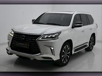 Lexus  LX  570 S  2017  Automatic  230,000 Km  8 Cylinder  Four Wheel Drive (4WD)  SUV  Pearl