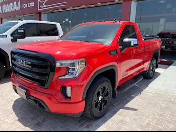 GMC  Sierra  Elevation  2021  Automatic  111,000 Km  8 Cylinder  Four Wheel Drive (4WD)  Pick Up  Red