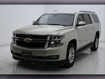Chevrolet  Suburban  2017  Automatic  190,000 Km  8 Cylinder  Four Wheel Drive (4WD)  SUV  Gold