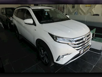 Toyota  Rush  2023  Automatic  32,000 Km  4 Cylinder  Front Wheel Drive (FWD)  SUV  White