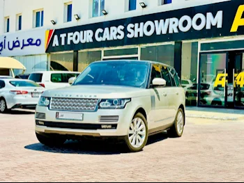 Land Rover  Range Rover  Vogue  2014  Automatic  102,000 Km  8 Cylinder  Four Wheel Drive (4WD)  SUV  Beige