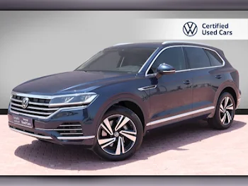 Volkswagen  Touareg  Highline plus  2023  Automatic  5,000 Km  6 Cylinder  All Wheel Drive (AWD)  SUV  Blue  With Warranty