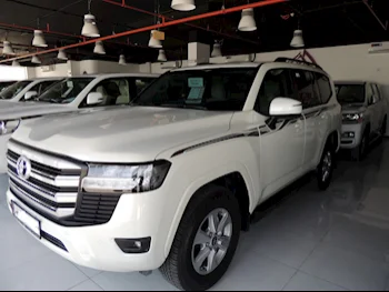 Toyota  Land Cruiser  GXR  2024  Automatic  8,000 Km  6 Cylinder  Four Wheel Drive (4WD)  SUV  White  With Warranty