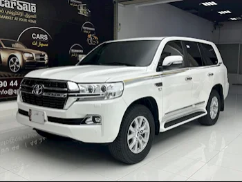 Toyota  Land Cruiser  VXR  2021  Automatic  39,000 Km  8 Cylinder  Four Wheel Drive (4WD)  SUV  White  With Warranty