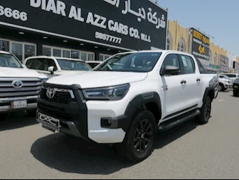 Toyota  Hilux  SR5 Adventure  2024  Automatic  0 Km  4 Cylinder  Four Wheel Drive (4WD)  Pick Up  White  With Warranty