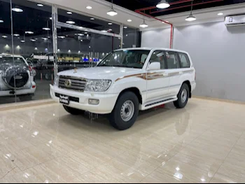 Toyota  Land Cruiser  GXR - Limited  2007  Automatic  240,000 Km  6 Cylinder  Four Wheel Drive (4WD)  SUV  White