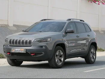 Jeep  Grand Cherokee  trail hock  2019  Automatic  65,000 Km  6 Cylinder  Four Wheel Drive (4WD)  SUV  Olive Green