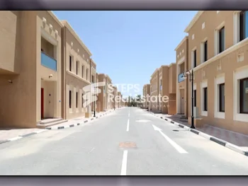 Service  - Semi Furnished  - Al Rayyan  - Al Gharrafa  - 5 Bedrooms