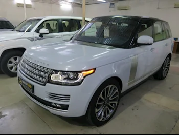 Land Rover  Range Rover  Vogue  2016  Automatic  98,000 Km  8 Cylinder  Four Wheel Drive (4WD)  SUV  White