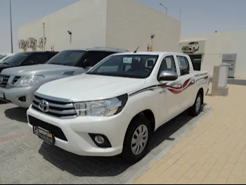 Toyota  Hilux  2020  Automatic  46,000 Km  4 Cylinder  Rear Wheel Drive (RWD)  Pick Up  White
