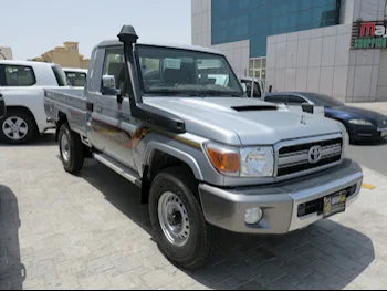 Toyota  Land Cruiser  LX  2022  Manual  0 Km  6 Cylinder  Four Wheel Drive (4WD)  Pick Up  Silver  With Warranty