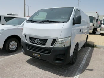 Nissan  Urvan  2015  Manual  186,000 Km  4 Cylinder  Front Wheel Drive (FWD)  Van / Bus  White