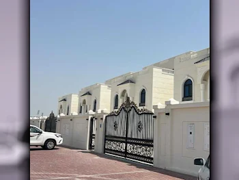 Family Residential  - Not Furnished  - Doha  - Nuaija  - 8 Bedrooms