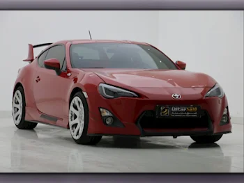 Toyota  GT 86  2013  Automatic  65,000 Km  4 Cylinder  Rear Wheel Drive (RWD)  Coupe / Sport  Red