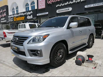 Lexus  LX  570 S  2015  Automatic  240,000 Km  8 Cylinder  Four Wheel Drive (4WD)  SUV  Silver