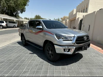 Toyota  Hilux  2021  Automatic  76,000 Km  4 Cylinder  Four Wheel Drive (4WD)  Pick Up  Silver  With Warranty